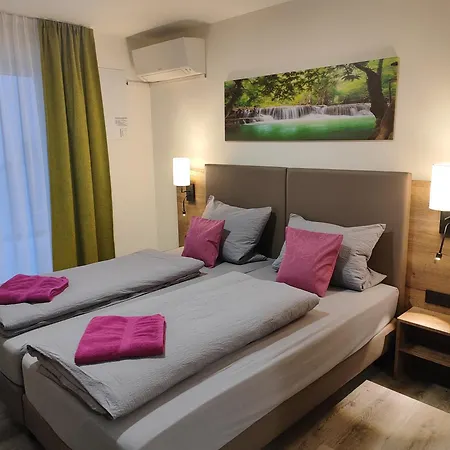 Hotel Gaestehaus Stock Baeckerstueble