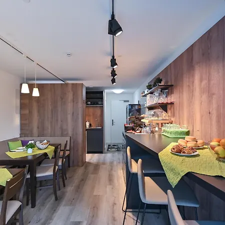 Hotell Gaestehaus Stock Baeckerstueble